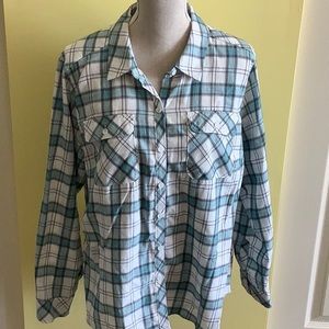 Croft & Barrow plaid flannel top Petite L